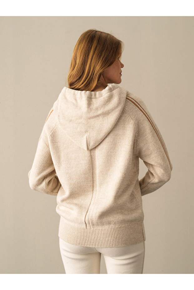 Kadın Bej Kapüşonlu Oversize Triko Sweatshirt - 3