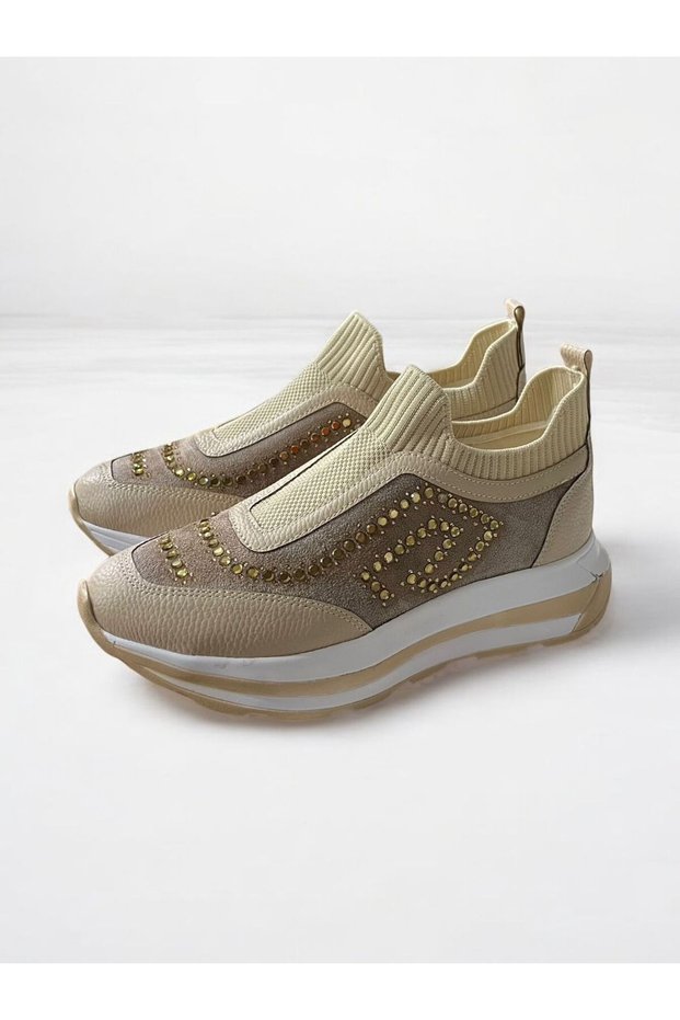 Woman's crystal stone detailed high sole walking shoes