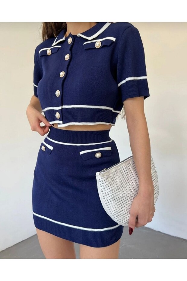 Pocket Detailed Pearl Buttoned Knitwear Crop Set