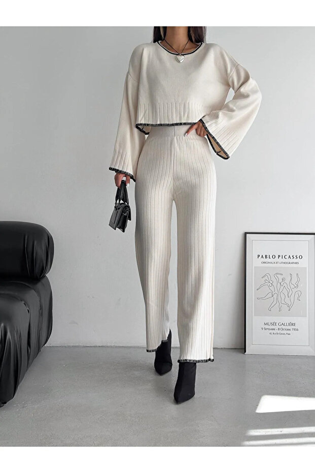 Women's Ecru Crop Knitwear Double Set