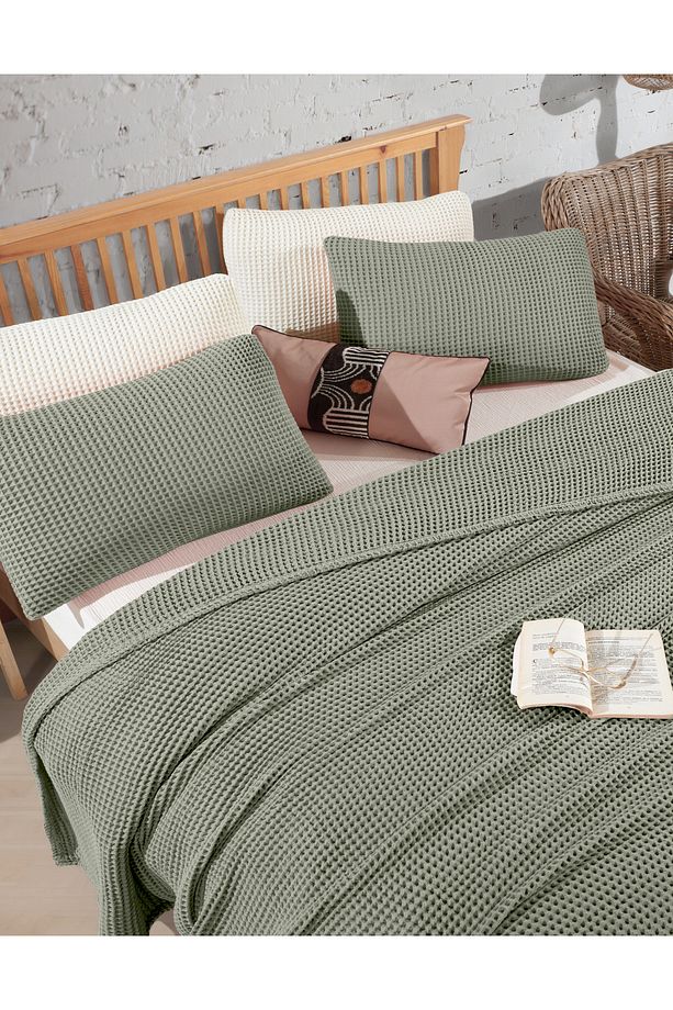 Adaçayı Yeşil %100 Pamuk Waffle Çift Kişilik Saçaksız Yatak Örtüsü 220x240 - 3