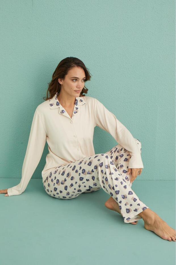 Women's Thermal Front Buttoned Pajama Set Ecru-Leopard Gift, New Year's Dowry Gift