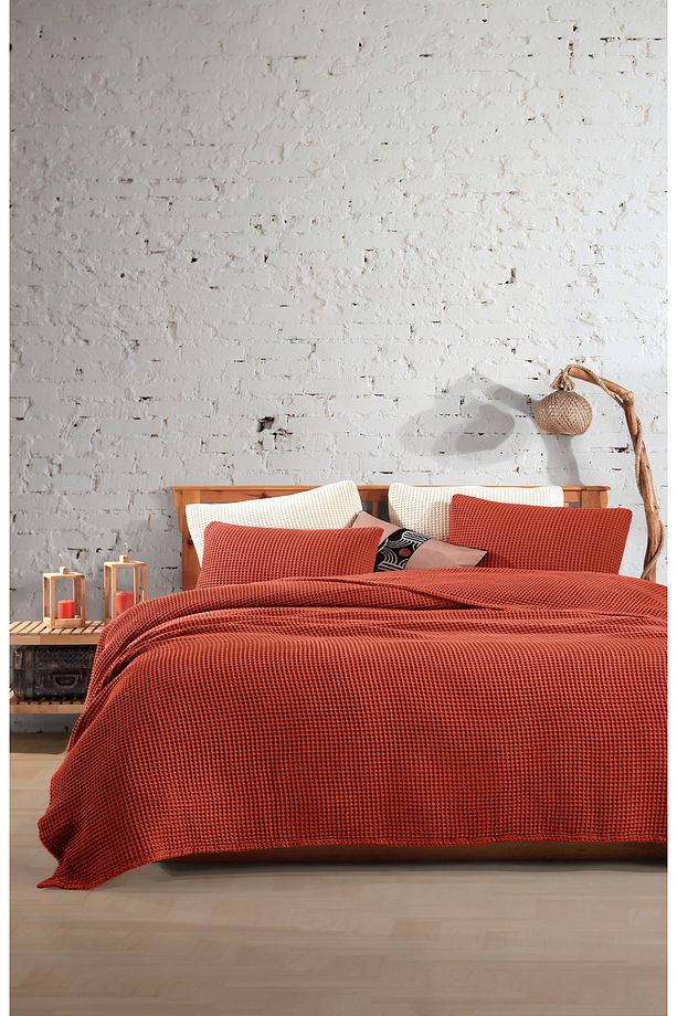 Koyu Kiremit %100 Pamuk Tek Kişilik 160x240cm Waffle Saçaksız Yatak Örtüsü/1 Adet 50x70cm Yastık - 1