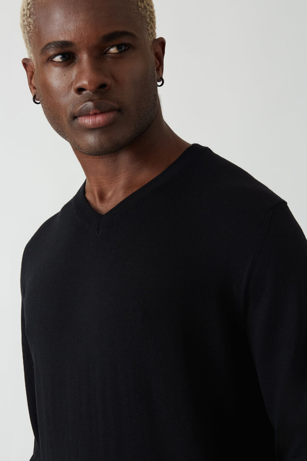 Basic V Yaka Siyah Erkek Triko - 3