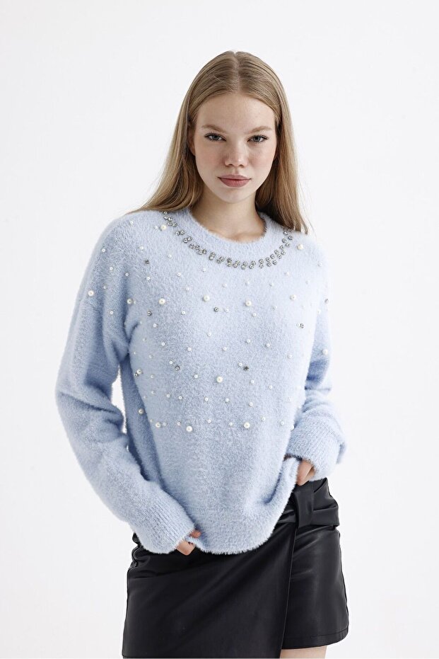 Knitwear Sweater with Stones and Pearls