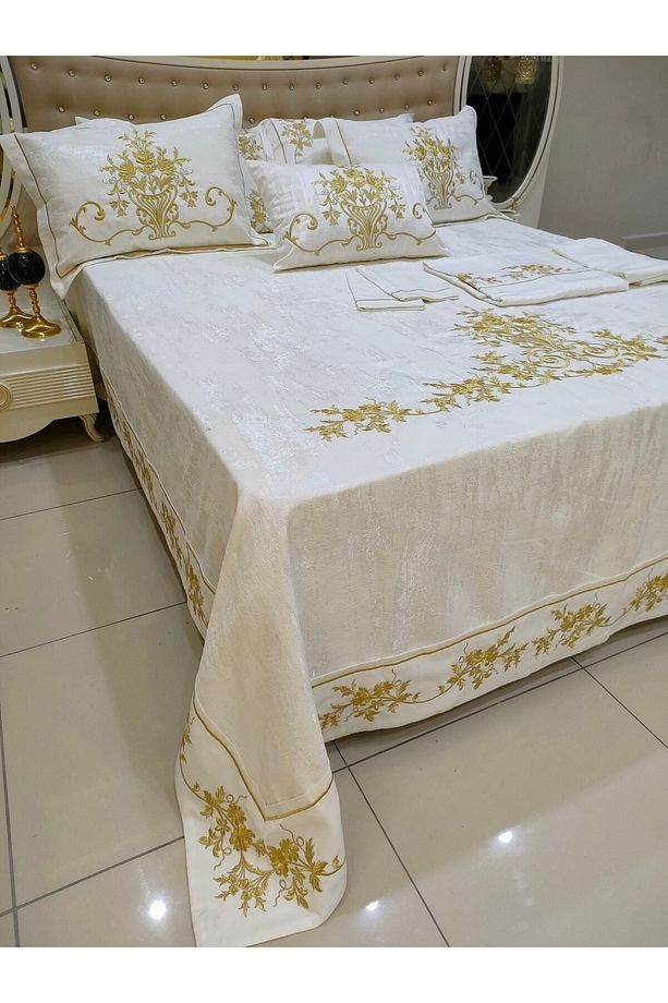 Yatak Örtüsü Ve Nevresim Seti 10 Parça - 5