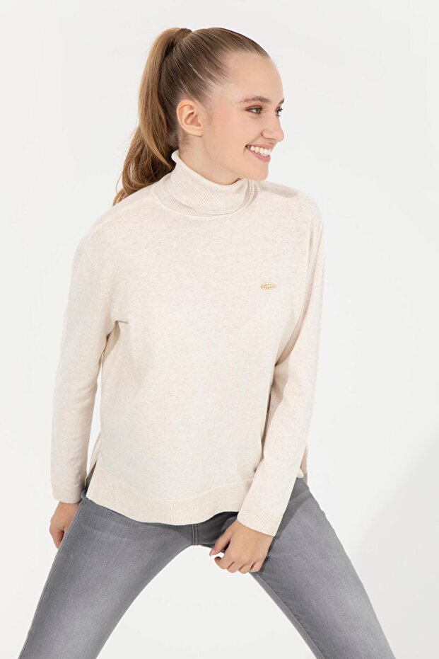 Women's Cream Melange Basic Sweater