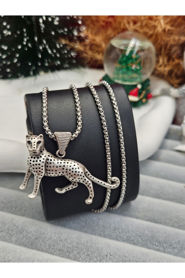 قلادة رجالية منقوشة بنقشة الفهد - 1