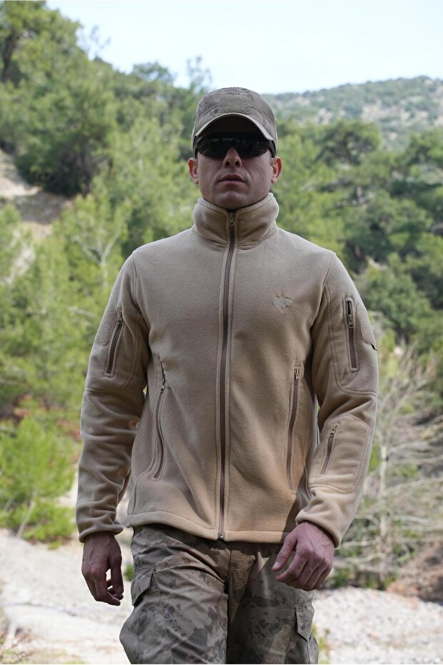 Beige Color 5 Pocket Fleece Jacket, Comfortable and Flexible Fleece Coat