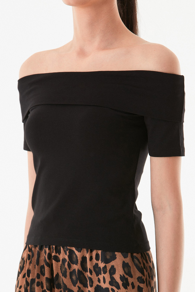 Basic Madonna Yaka Bluz - 7