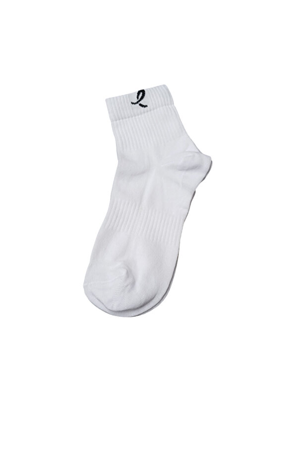 طقم منقوش باللون الأبيض الفاخر للغاية مكون من 3 قطع - 1