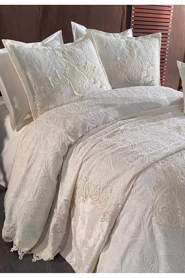 Julia Set - 7 Items - 6