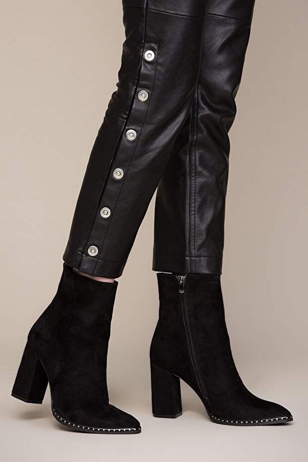 Fekete női csizma C654088202 - 1