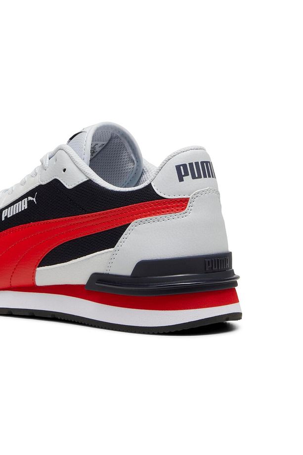 ST Runner v4 Mesh Sneaker - 7