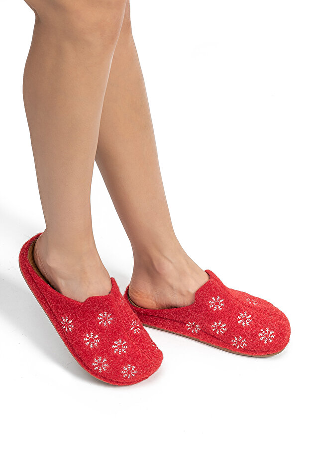 Snow Women's House Slippers Red 36/40