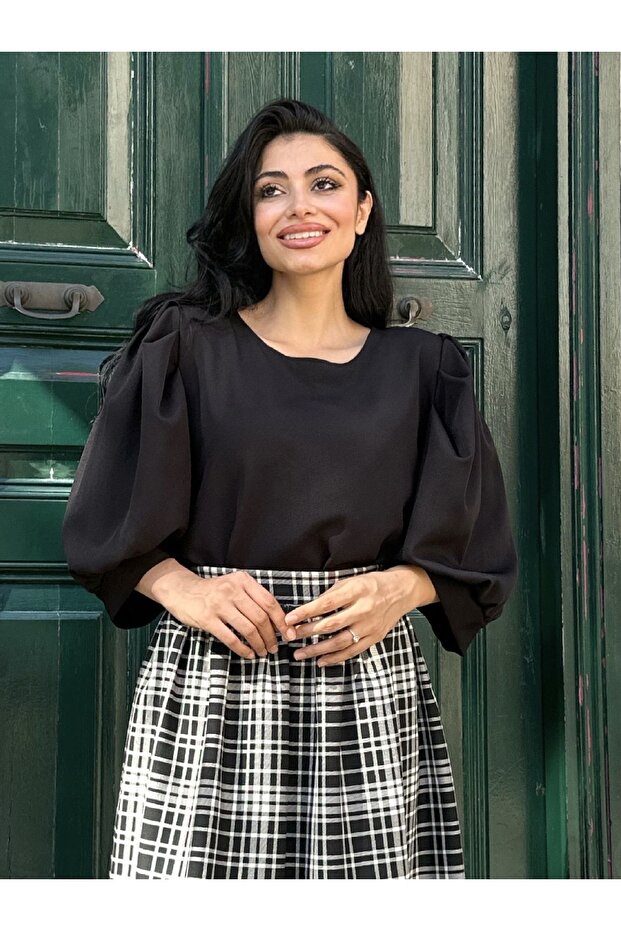Black Balloon Sleeve Crepe Blouse