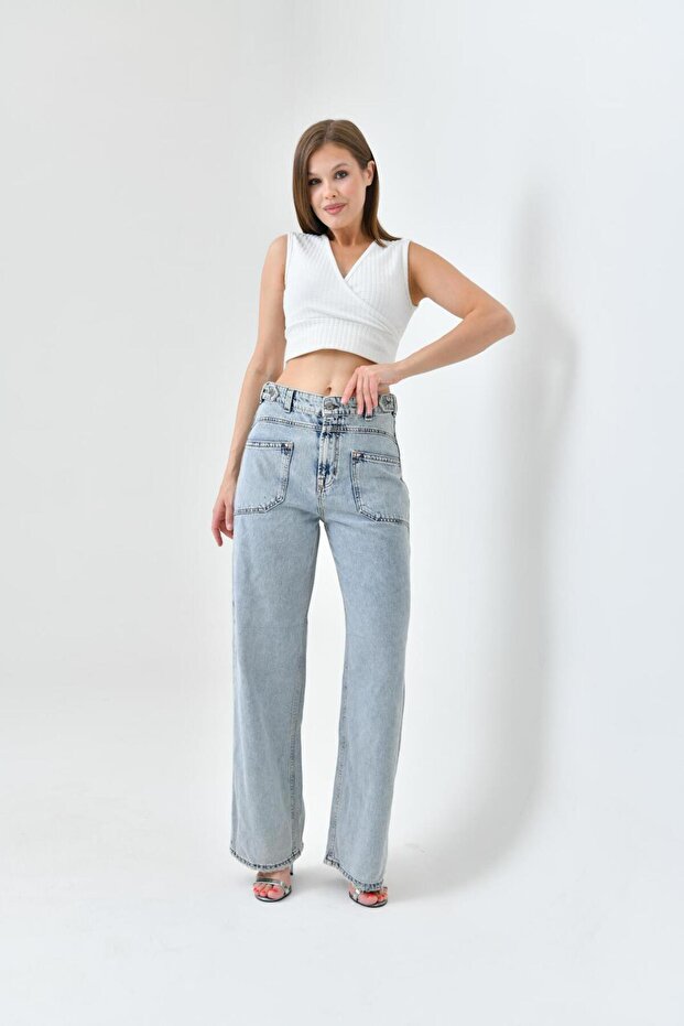 CUFFED JEANS