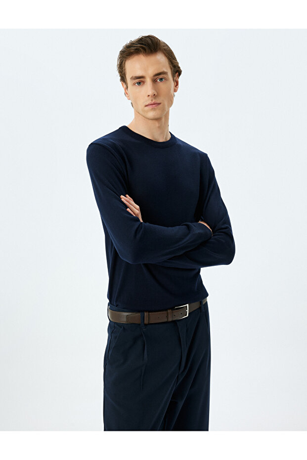 Crew Neck Long Sleeve Basic Knitwear Sweater