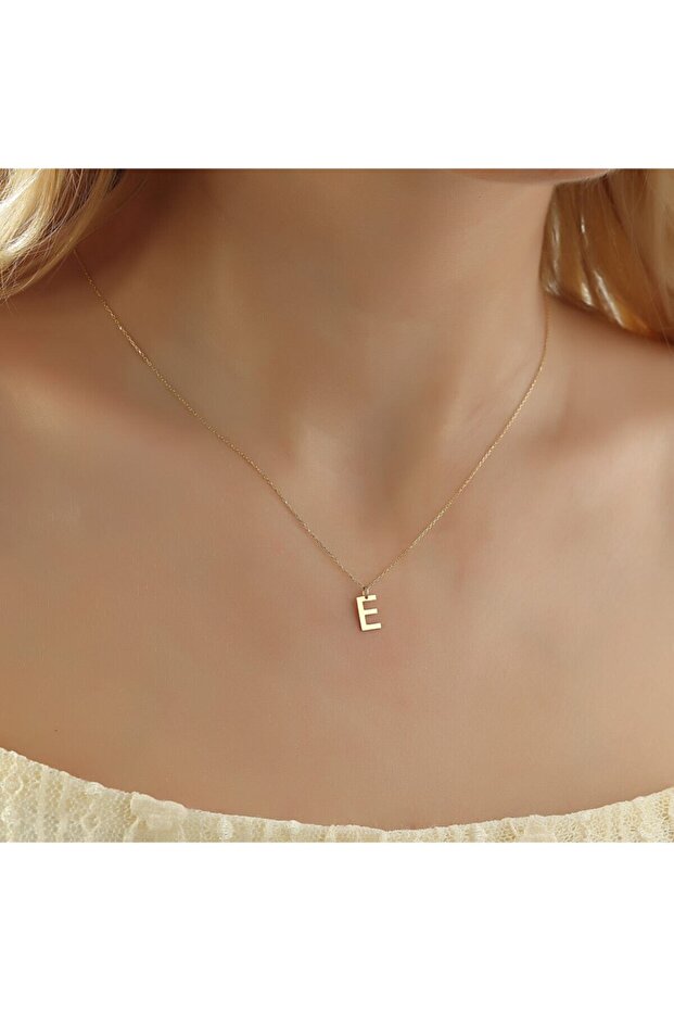 Altın E Harfi Kolye - 2
