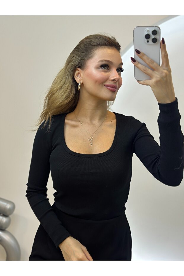 Round Neck Blouse - 6