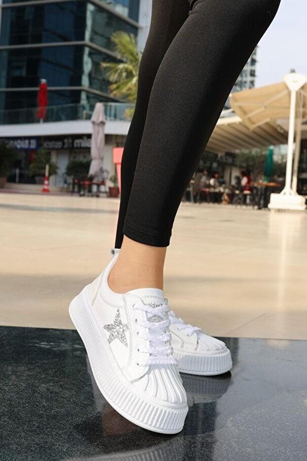 149222 Women's White Sneakers