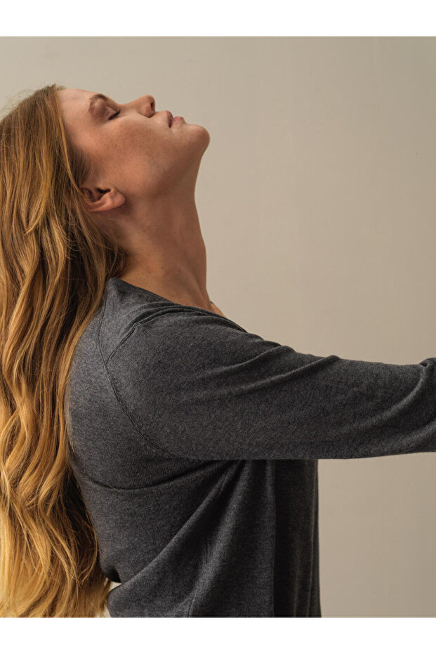 Kadın Antrasit Pamuk Dokulu Regular Fit Kazak - 2