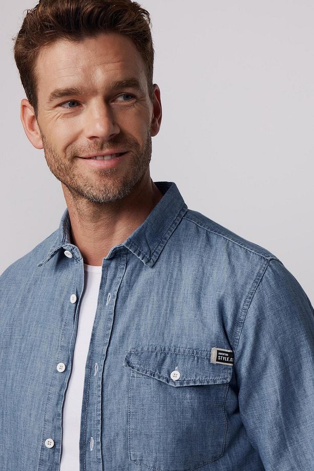 Slim Fit Uzun Kollu Dar Kesim Tek Cep Kapaklı Pamuklu Mavi Denim Kot Gömlek - 2