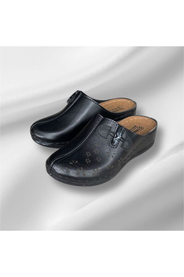 Women's Black Orthopedic Sole Non-Slip Stitching Closed Winter Slippers
