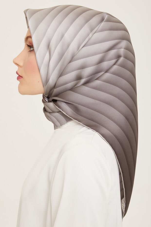 Dj Pure Silk Scarf 9150D - Grey Cream Design (S) - 87