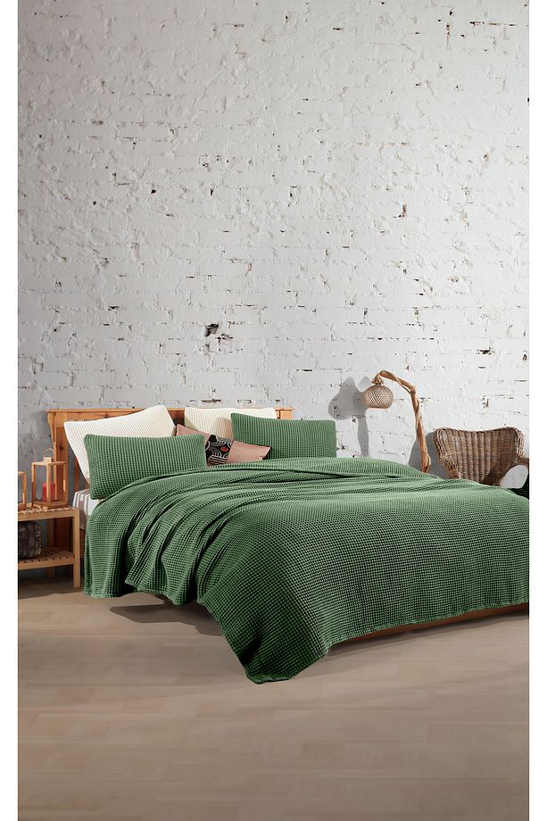 Orman Yeşili %100 Pamuk Tek Kişilik 160x240cm Waffle Saçaksız Yatak Örtüsü/1 Adet 50x70cm Yastık - 2