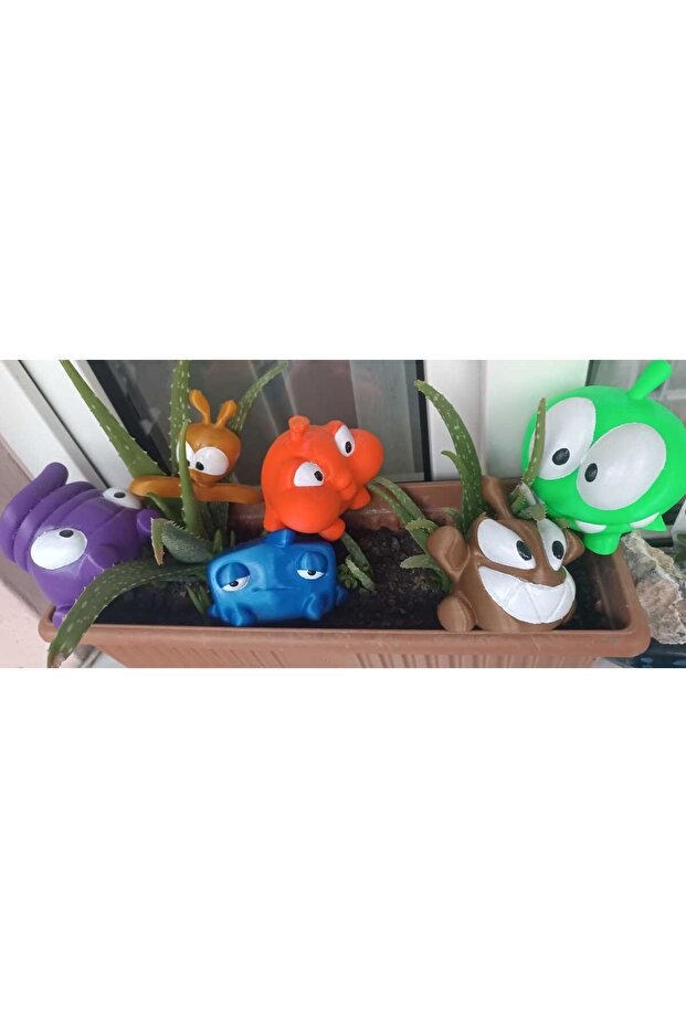 Om Nom Ve Sevimli Arkadaşları - 3