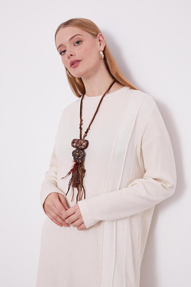 Wicked Cashmere Tunic with Cream Ethnic Necklace