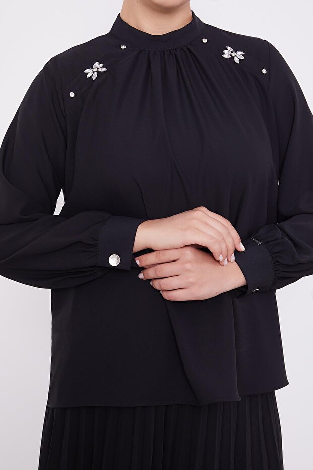 Siyah Taş İşlemeli Bluz - 5