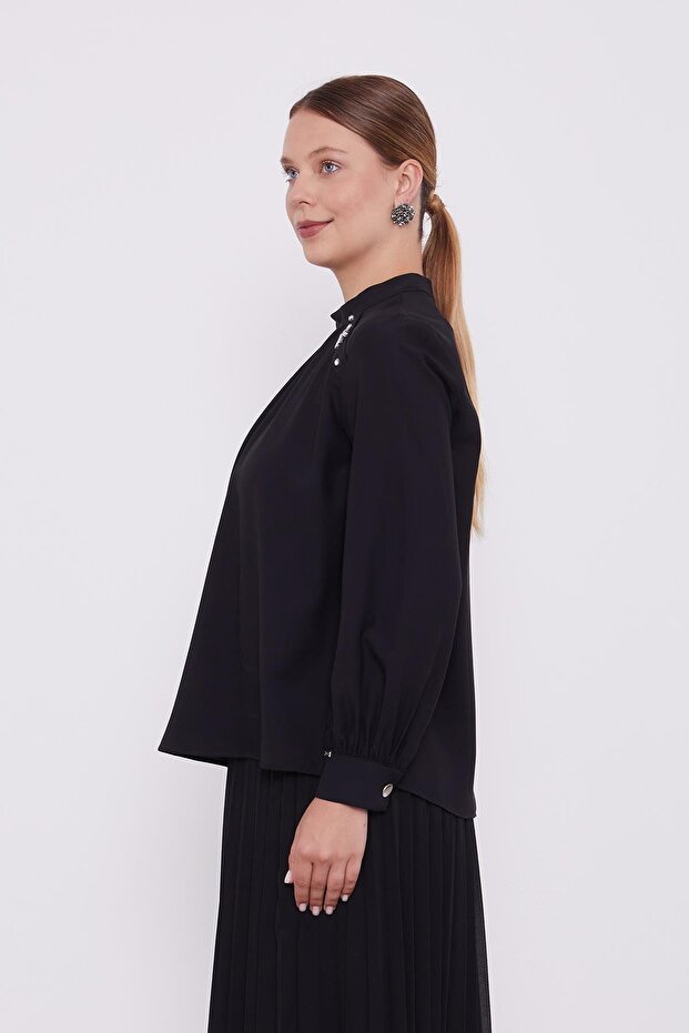 Siyah Taş İşlemeli Bluz - 4