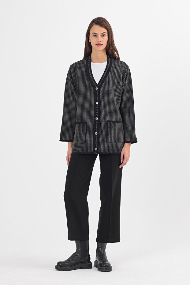 Women's Navy Blue Houndstooth Patterned Buttoned Pocket V-Neck Knitwear Mother Cardigan