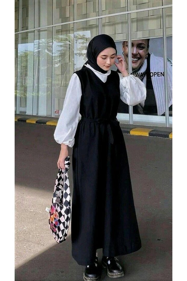 Hijab V-Neck Unlined Gilet