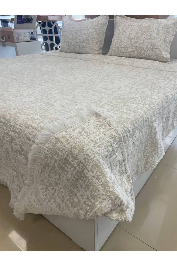Soft Saçaklı Çift  Kişilik Battaniye & Yatak Örtüsü Takımı - 3