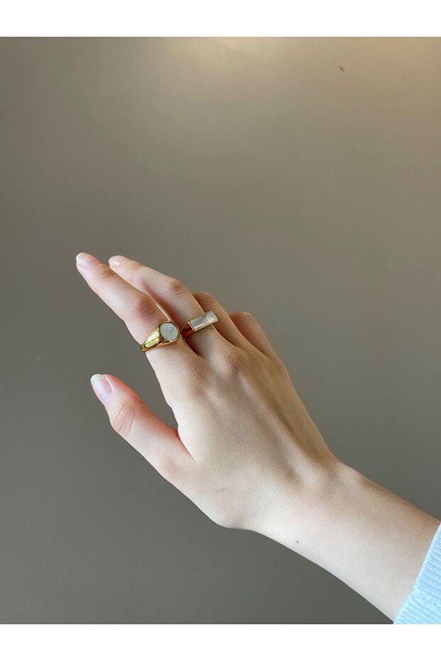 خاتم مستطيل من الفولاذ الذهبي مع حجر اللؤلؤ - 2