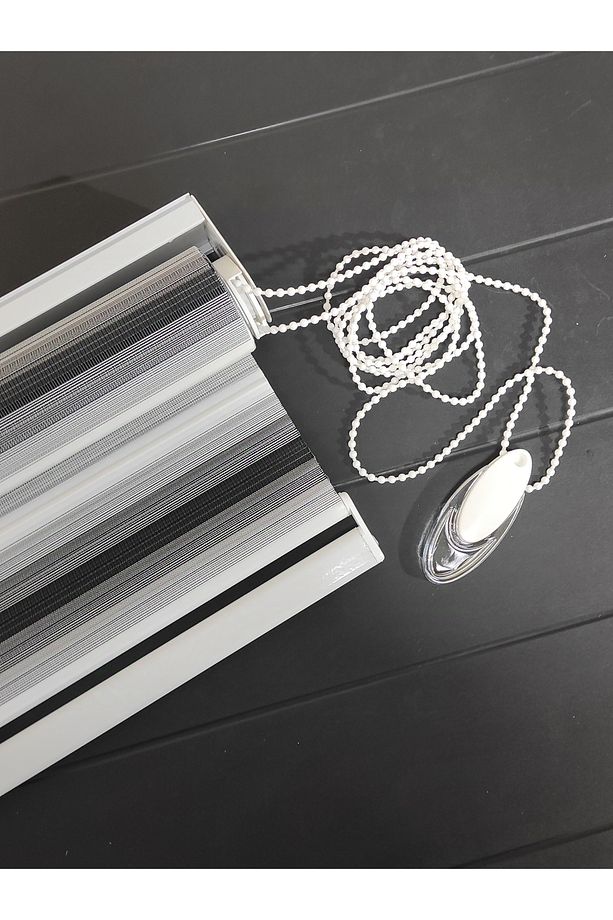 Siyah-Beyaz Geçişli Pliseli Zebra Perde 005 V-04 - 1