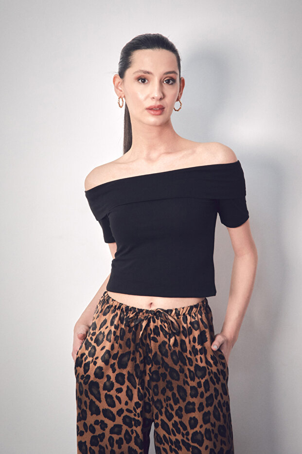 Basic Madonna Yaka Bluz - 1