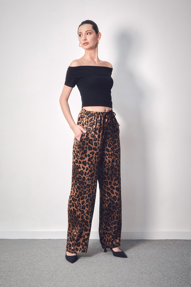 Basic Madonna Yaka Bluz - 2