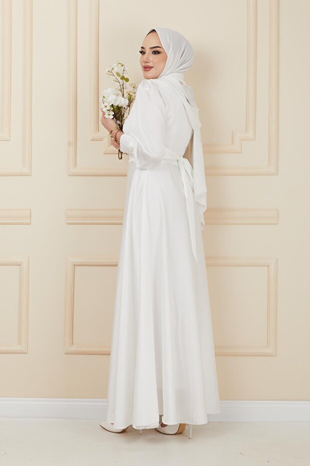 Večerní šaty s detailním plisovaným pasem EKRU 1595 - 4