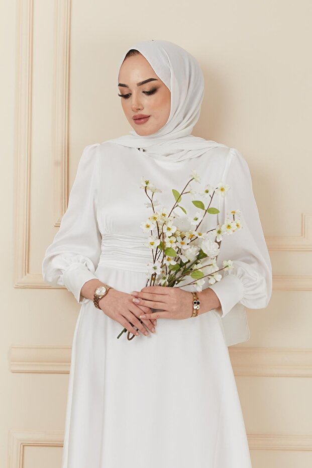 Večerní šaty s detailním plisovaným pasem EKRU 1595 - 5