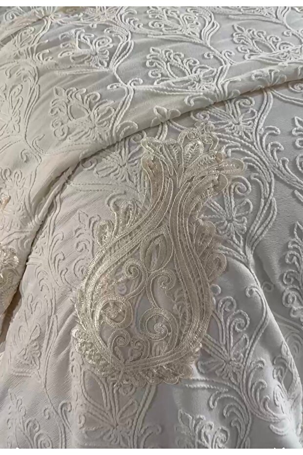 Julia Set - 7 Items - 4