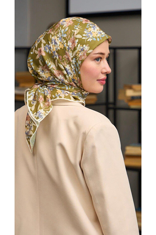 وشاح بنمط متناغم ناعم من Ipekhan - 1