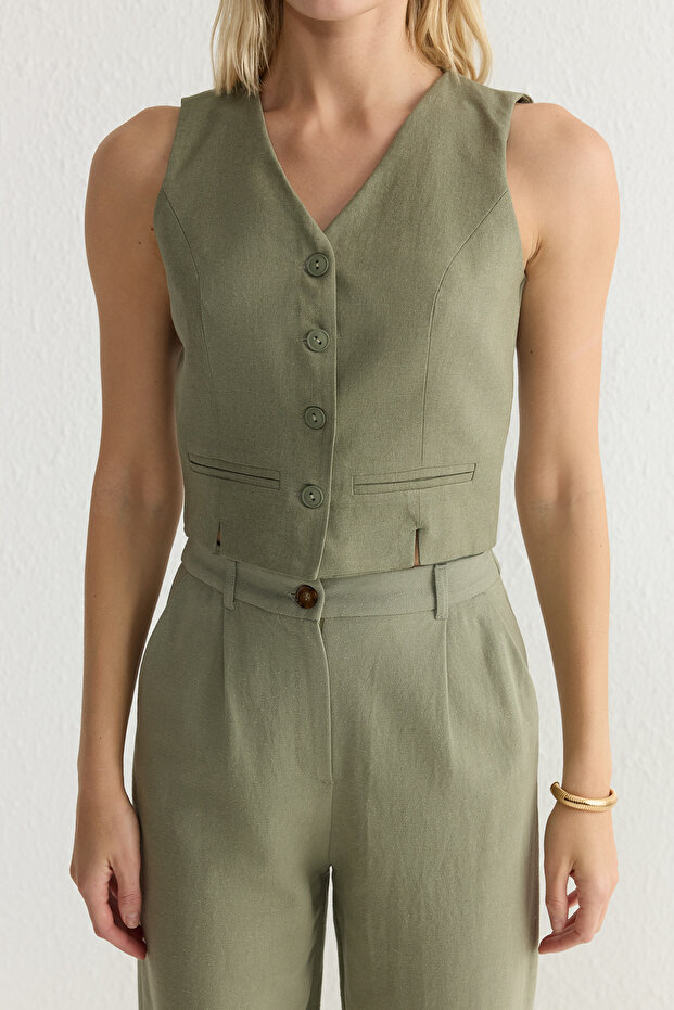 Açık Haki Fitted Keten Görünümlü V Yaka Crop Dokuma Yelek TWOSS25YE00028 - 3