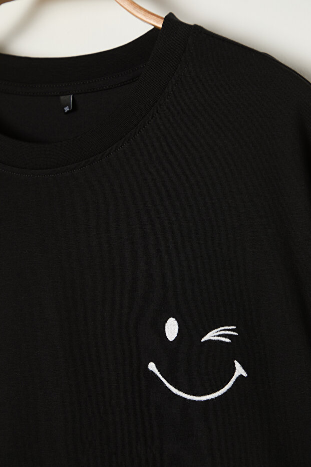 Büyük Beden Siyah Oversize/Geniş Kesim %100 Pamuklu T-Shirt TMNSS25BF00005 - 4