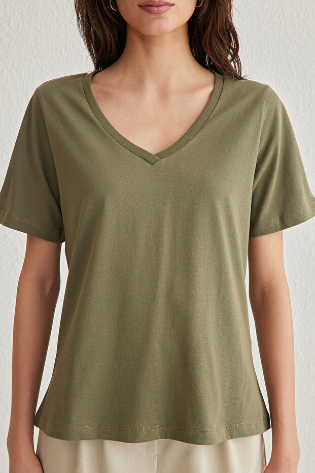 Haki %100 Pamuk Basic V Yaka Örme T-Shirt TWOSS23TS00001 - 3