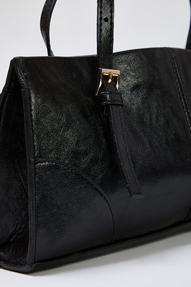 Czarna torba damska na ramię zapinana na zatrzask Takss25Oc00017 - 6