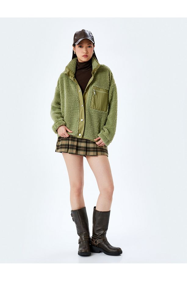 Oversize Cep Detaylı Çıtçıt Düğmeli Peluş Sweatshirt - 2